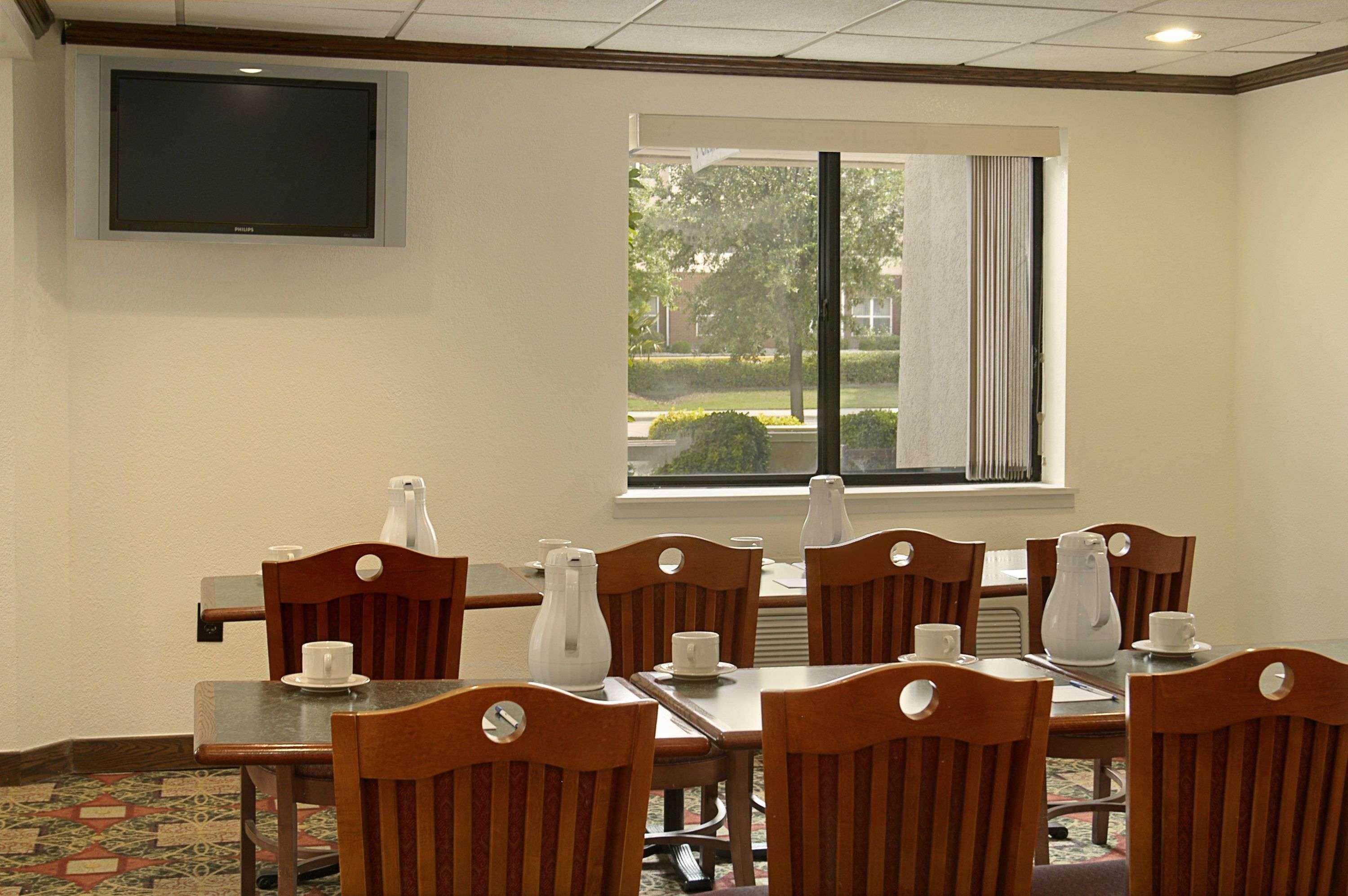 Hotel Baymont By Wyndham Arlington At Six Flags Dr Restaurante foto