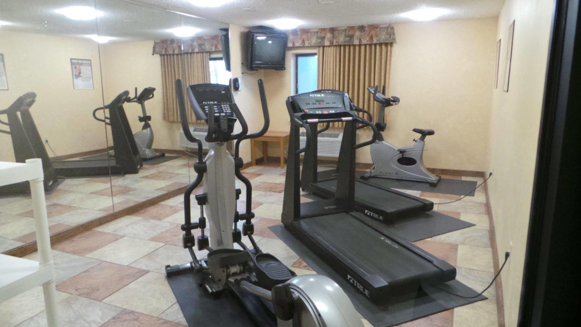 Hotel Baymont By Wyndham Arlington At Six Flags Dr Exterior foto